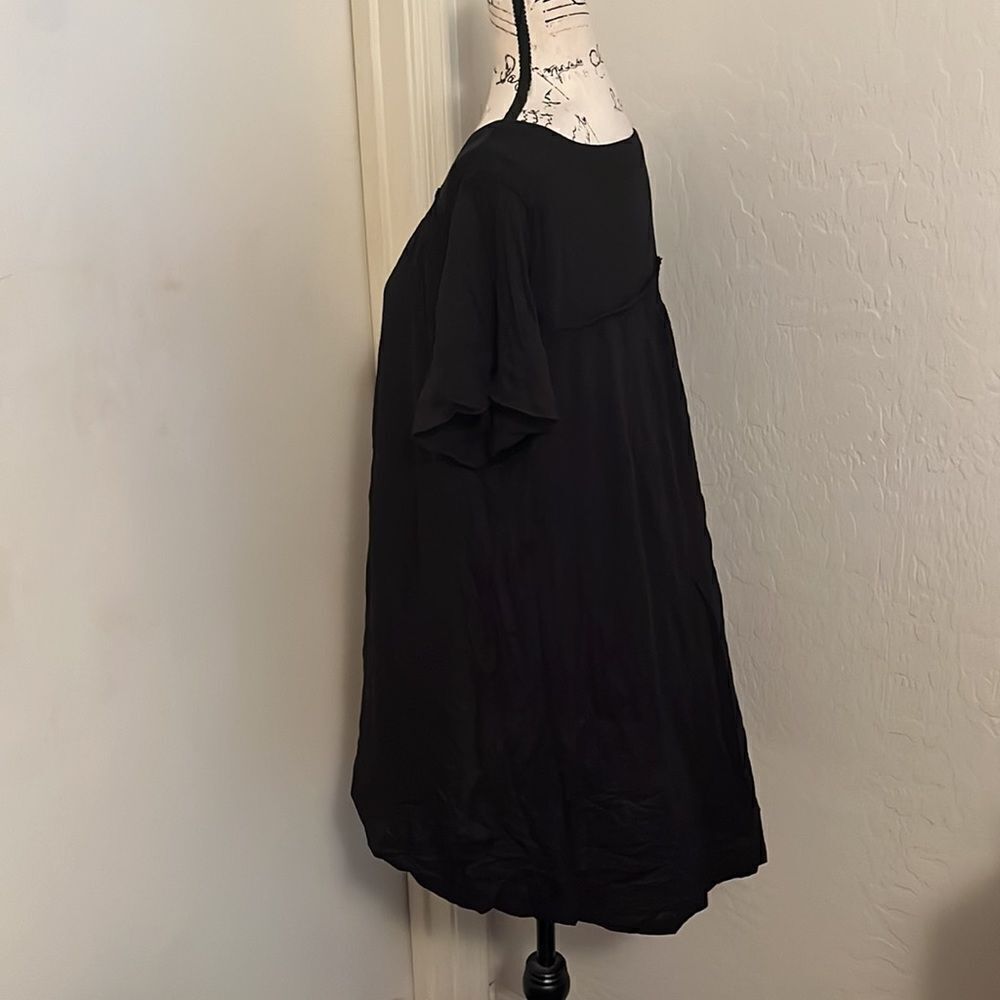 Torrid Black Button Front Swing Top - Picture 4 of 14
